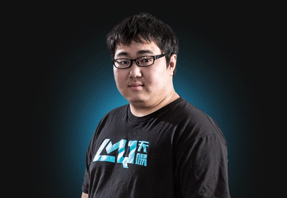 xiaoweixiao.jpg